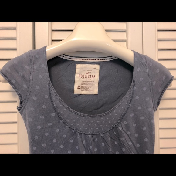 Hollister woman’s youth T - Picture 2 of 2